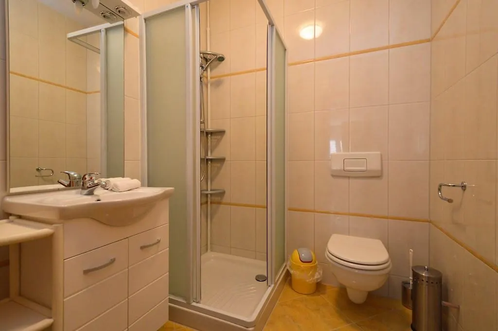 Apartment Pula 30 0*,  Croatia